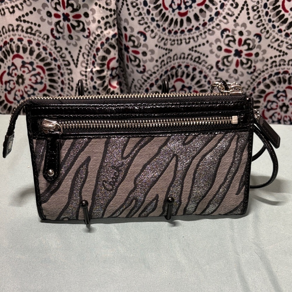 Coach Madison Zebra Print Large Wristlet Lurex Cloth Black Patent Leather Pouch - Picture 4 of 9